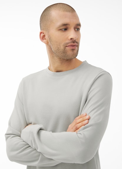 Casual Fit Pullover Sweatshirt shadow