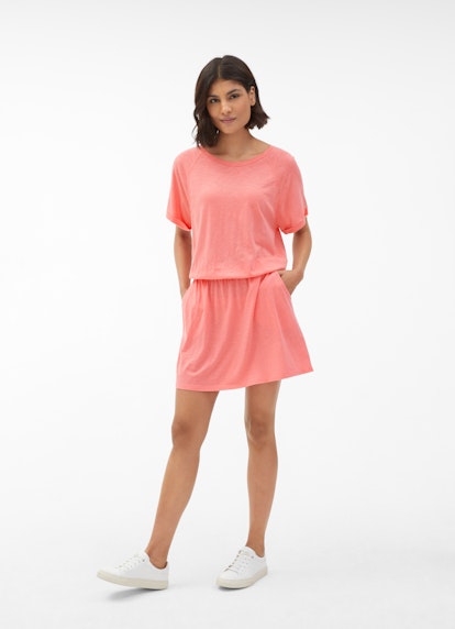 Coupe Regular Fit Robes Robe pink coral