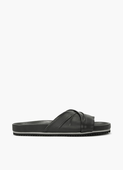 Regular Fit Schuhe Slide - Pantolette black