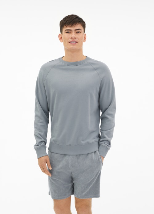 Casual Fit Pullover Sweatshirt dusty blue