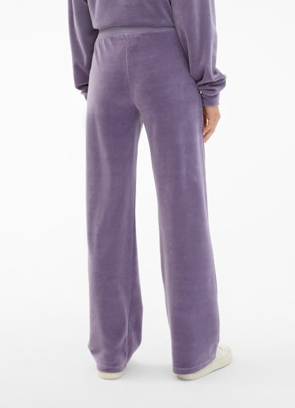 Wide Leg Fit Pantalons Pantalon de jogging en velours purple haze
