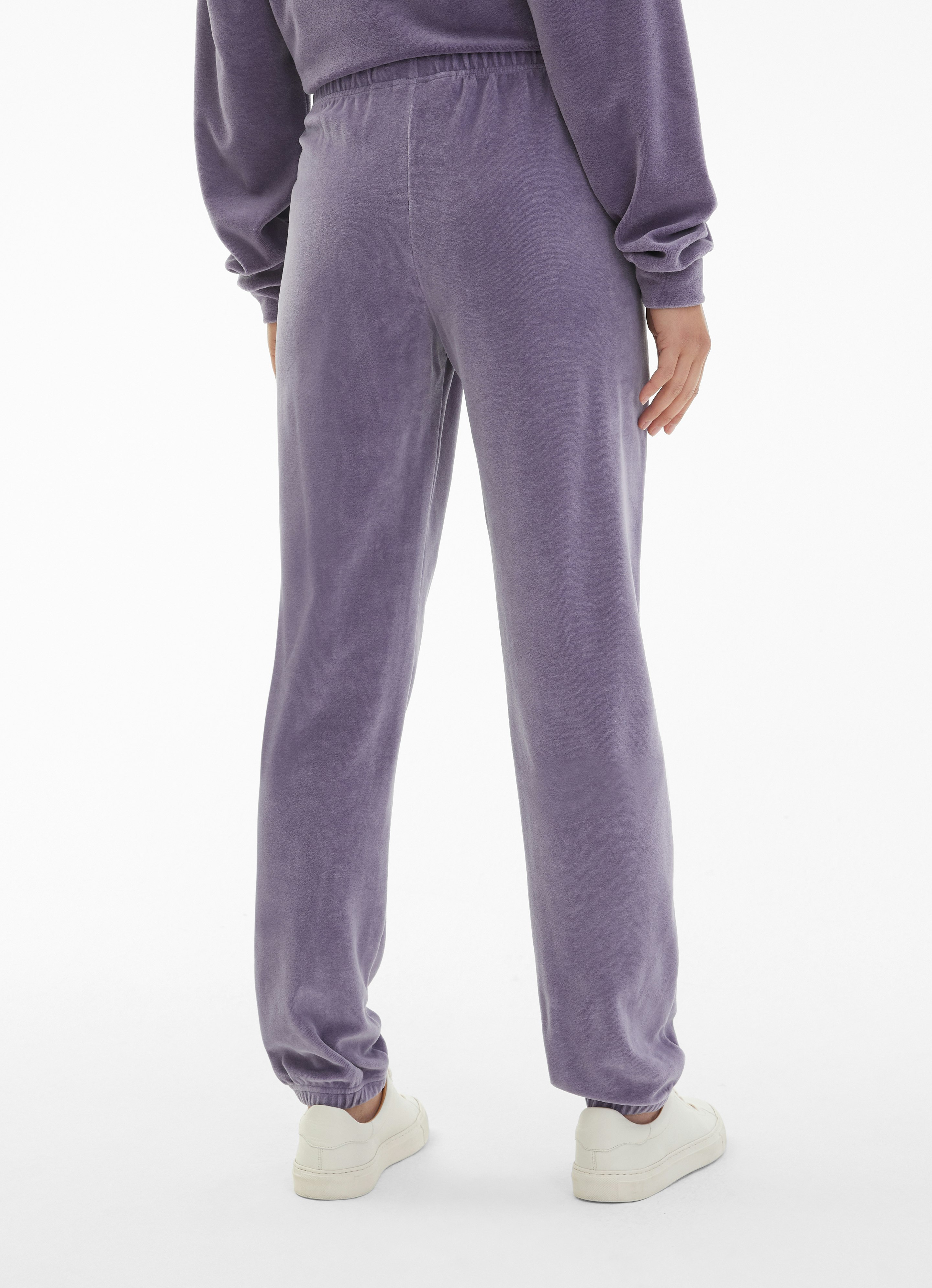 Light purple velvet on sale tracksuit