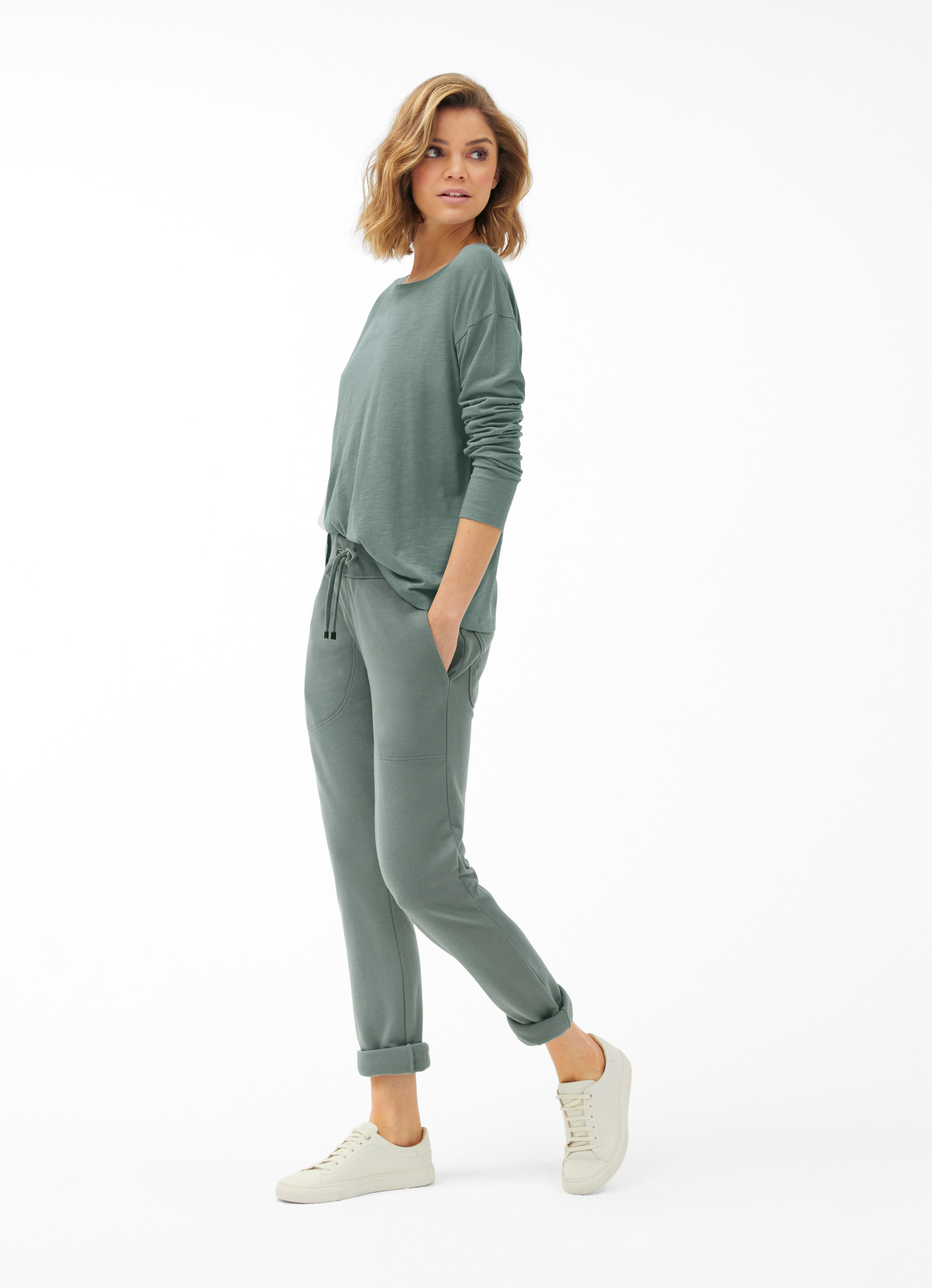 Juvia sweatpants loose sales fit