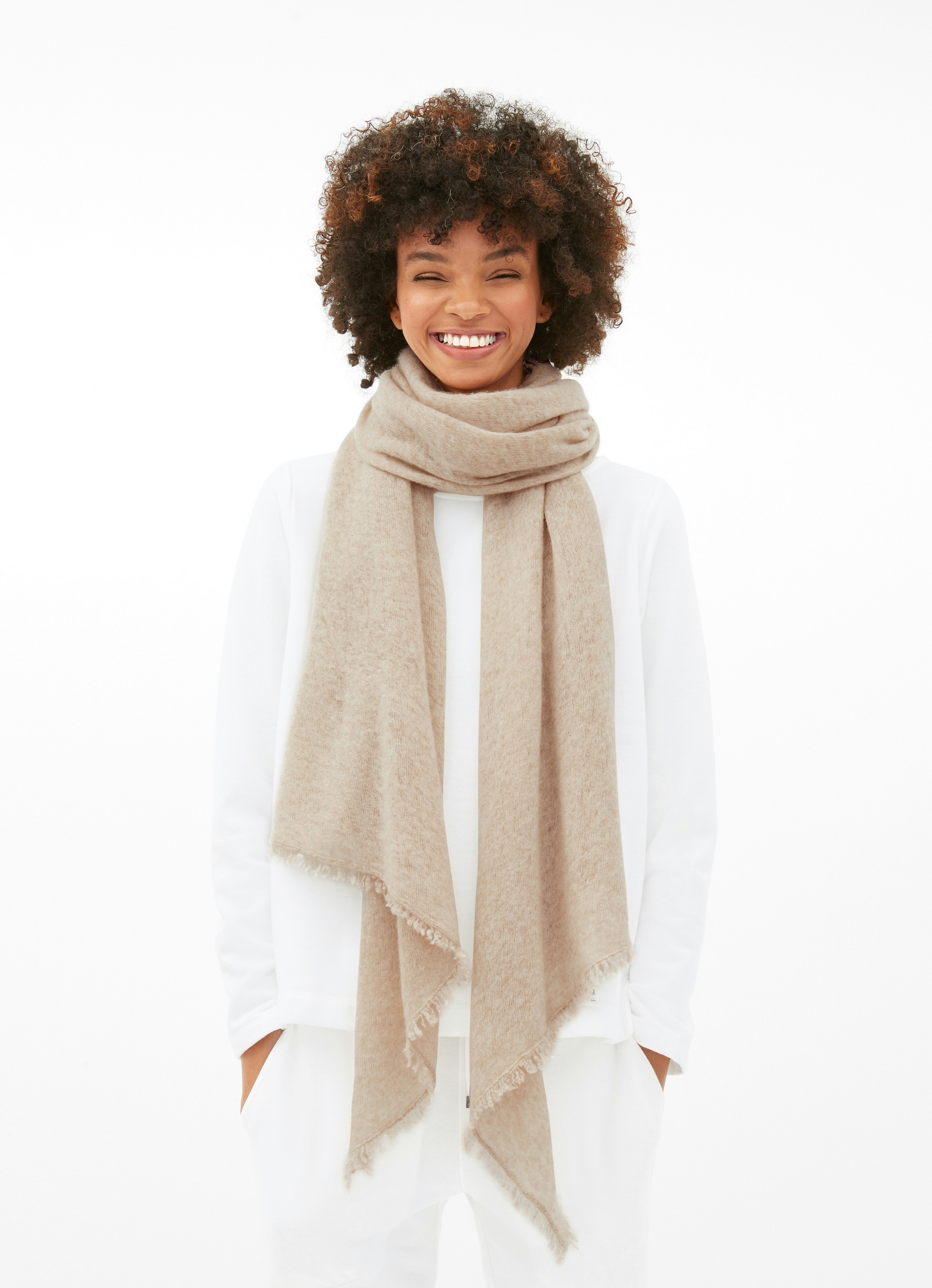 Cashmere shop cream scarf