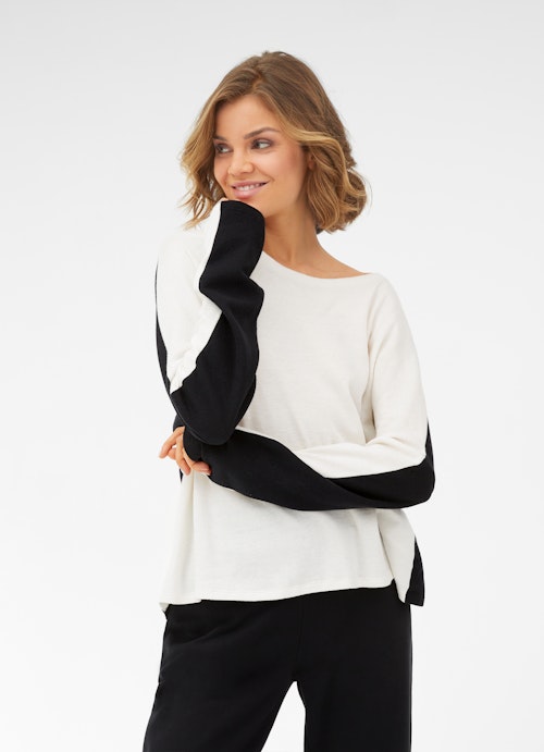 Coupe Loose Fit Sweat-shirts Pull-over en cachemire mélangé eggshell