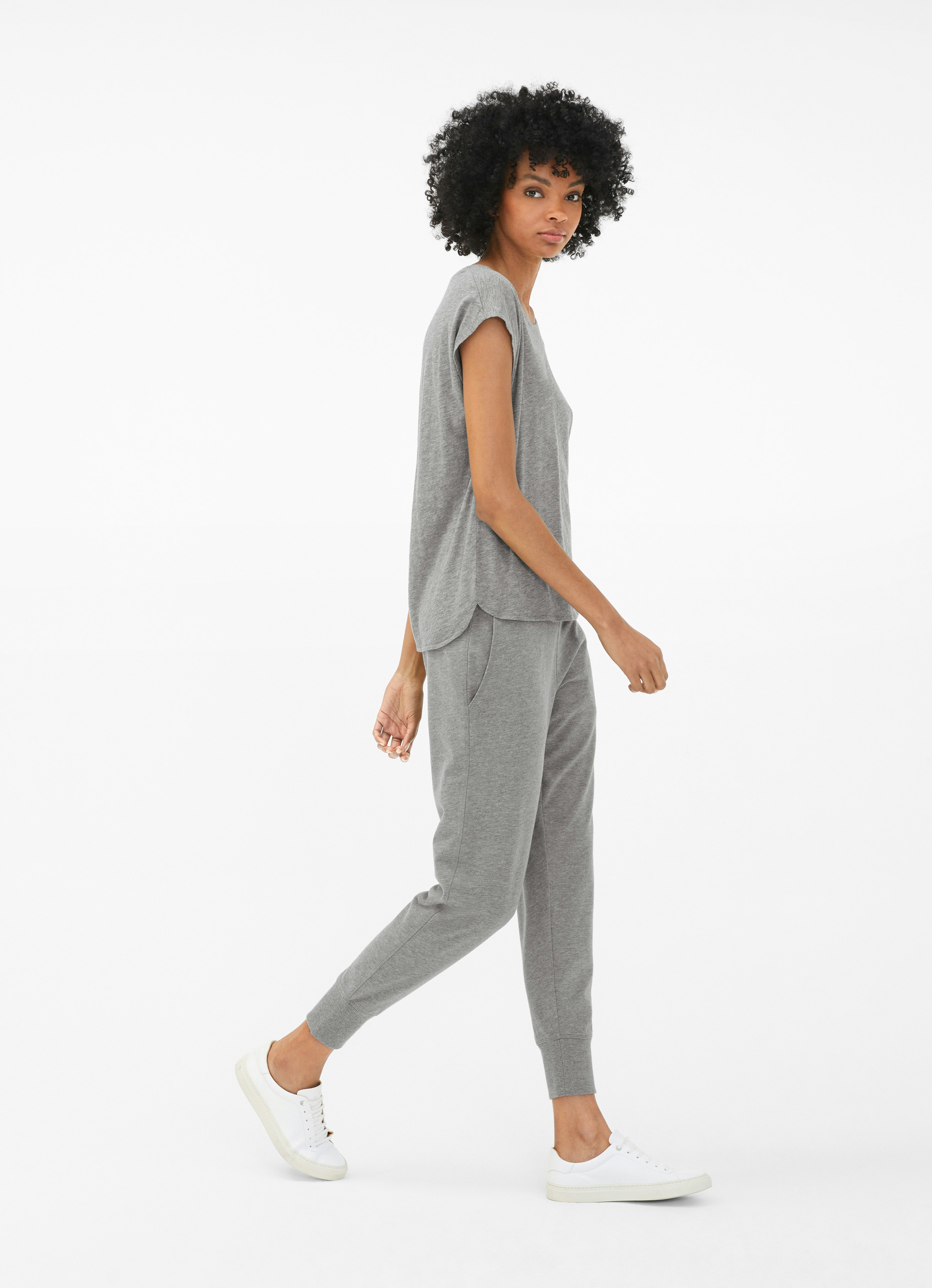 Jogging gris taille discount haute