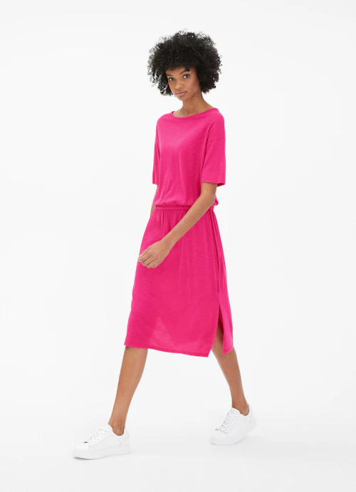 Coupe Regular Fit Robes Robe lipstick