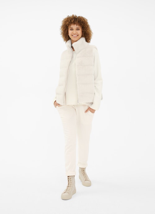 Regular Fit Westen Faux Fur - Daunenweste eggshell