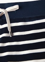 Medium Length Hosen Monaco Baby Shorts Velvet Striped navy-eggshell