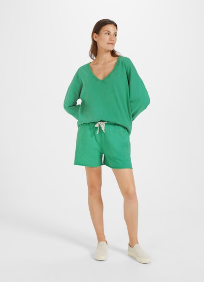 Medium Length Bermuda Shorts emerald
