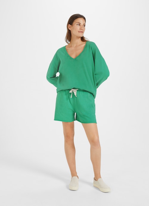 Medium Length Bermudas Shorts emerald