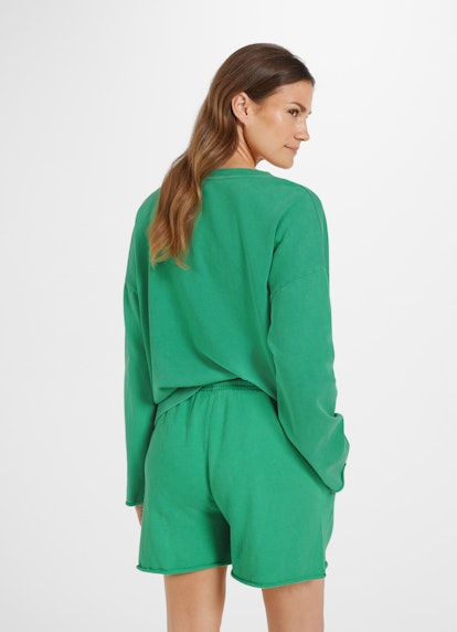 Medium Length Bermuda Shorts emerald