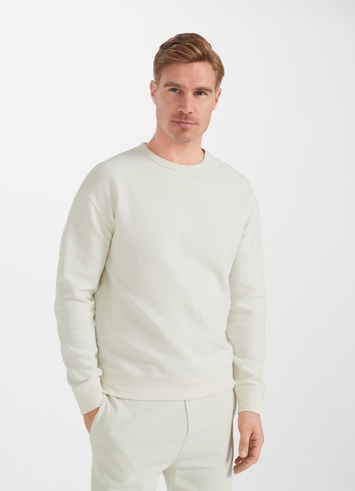 Casual Fit Sweater Sweatshirt eggshell