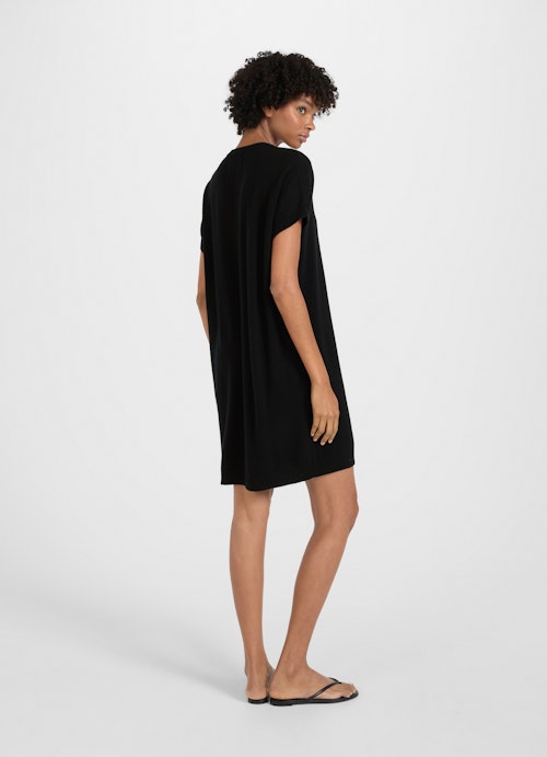 Casual Fit Kleider Cashmere Blend - Kleid black