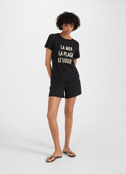 Medium Length Shorts Shorts black