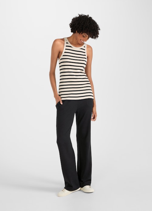 Slim Fit Tops Top black-almond milk