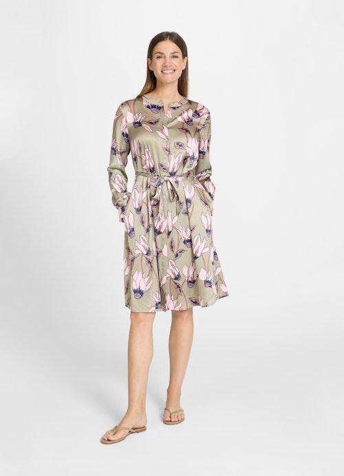 Regular Fit Kleider Seiden-Satin - Kleid olive