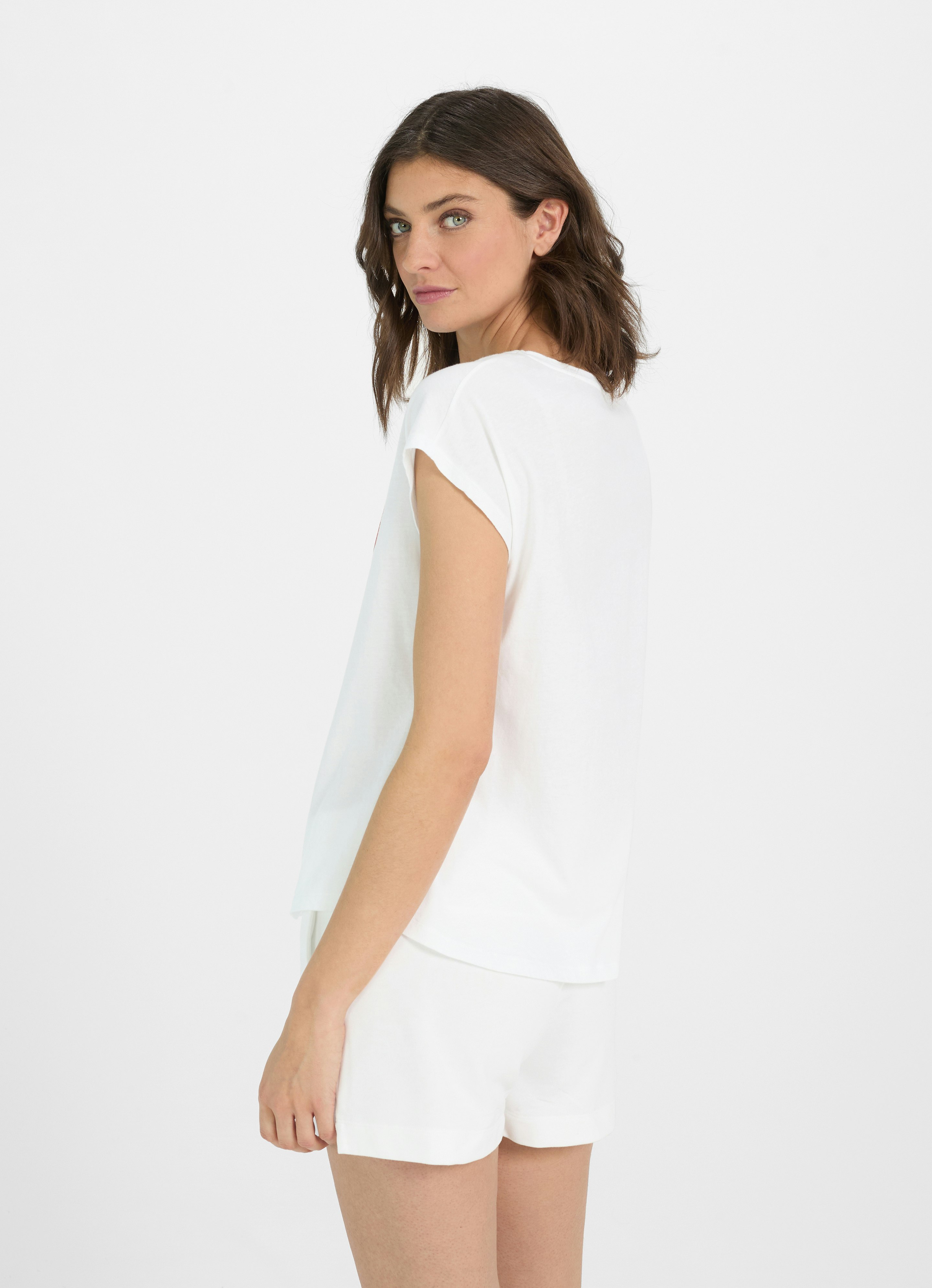White T-Shirt Sara | Buy T-shirts online at JUVIA