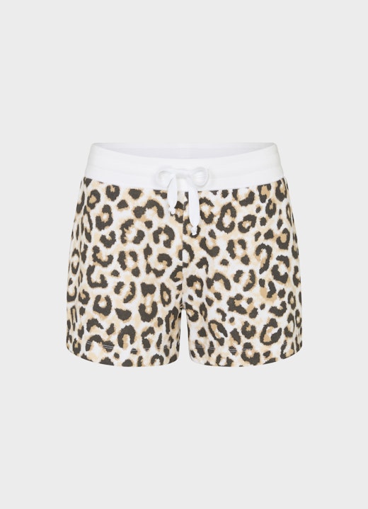 Medium Fit Shorts Shorts white