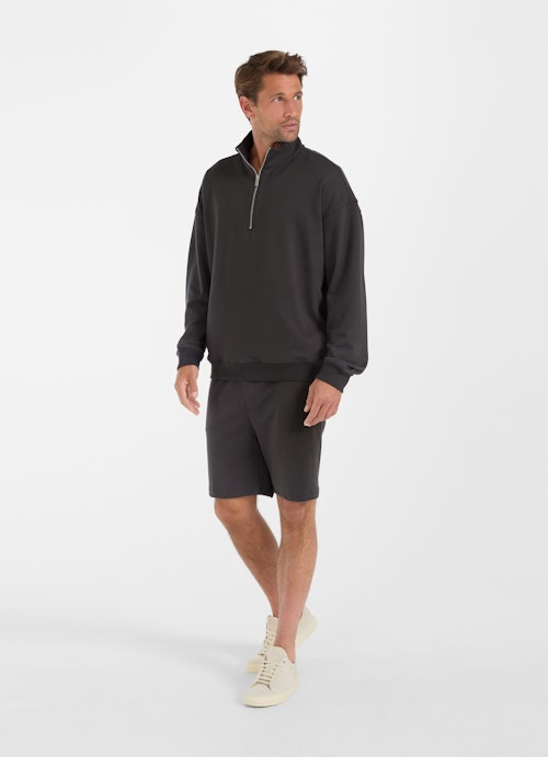 Regular Fit Shorts Shorts charcoal