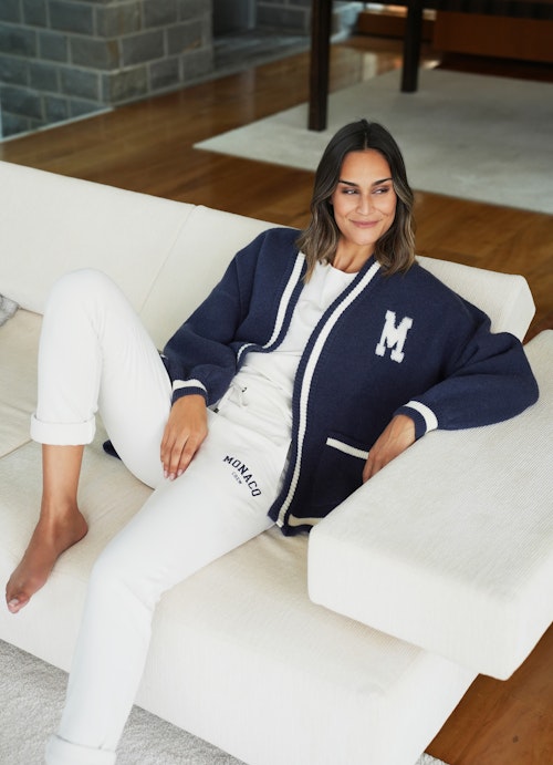 Casual Fit Hosen Fleece Trousers "Monaco Baby!" eggshell