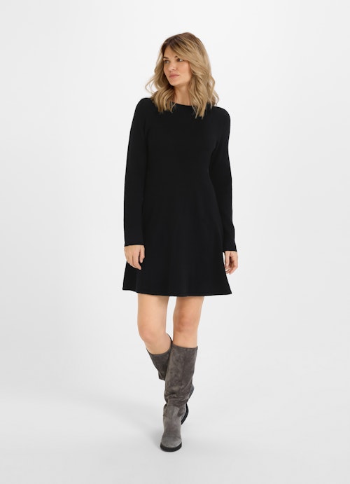 Regular Fit Kleider Cashmere Blend - Kleid black