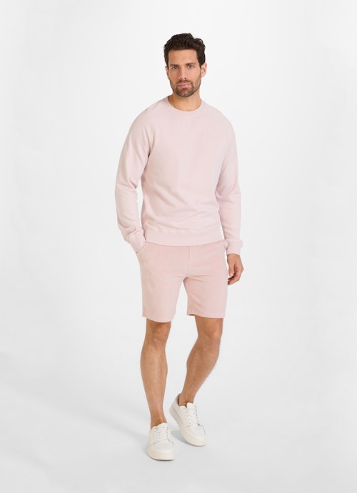 Coupe Slim Fit Short short en tissu éponge pale rose