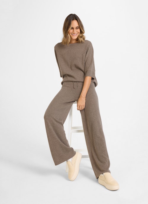 Coupe Regular Fit Pantalons Cashmere blend knitted trousers mink mel.