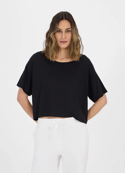 Short Length T-Shirts T-Shirt black