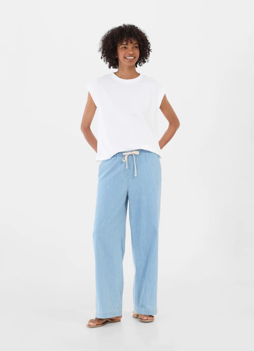 Casual Fit Pants Denim - Wide Leg Fit - Pants light washed