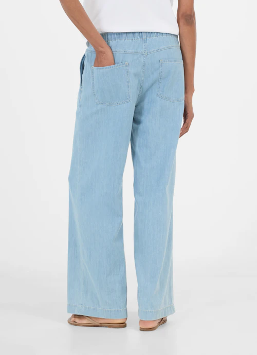 Casual Fit Pants Denim - Wide Leg Fit - Pants light washed