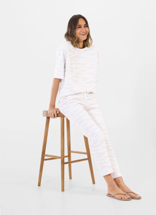 Casual Fit Sweatpants Cropped Fleece Pants white