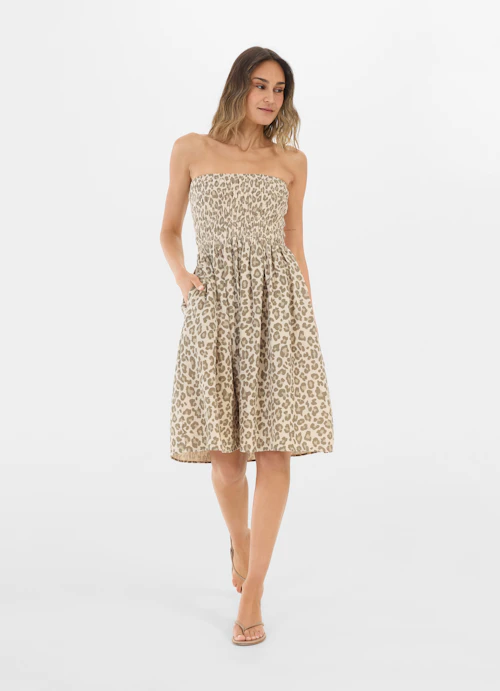 Coupe Regular Fit Robes Robe en mousseline light sand