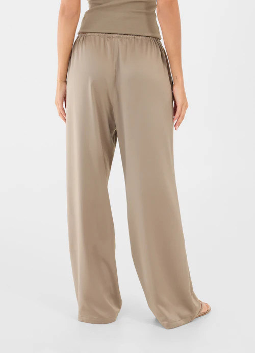 Coupe Wide Leg Pantalons Pantalon en sergé fungi