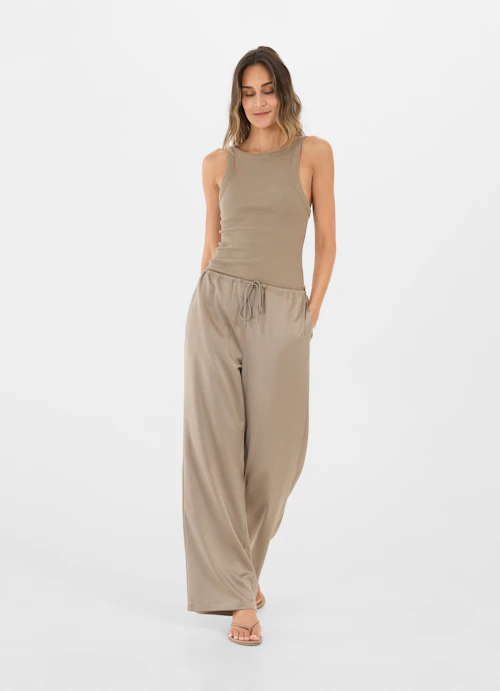 Coupe Wide Leg Pantalons Pantalon en sergé fungi