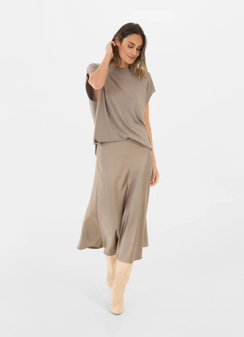 Longueur moyenne Jupes Jupe en satin fungi