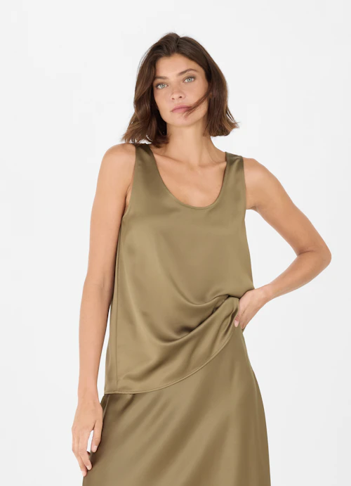 Loose Fit Tops Satin - Top burnt olive