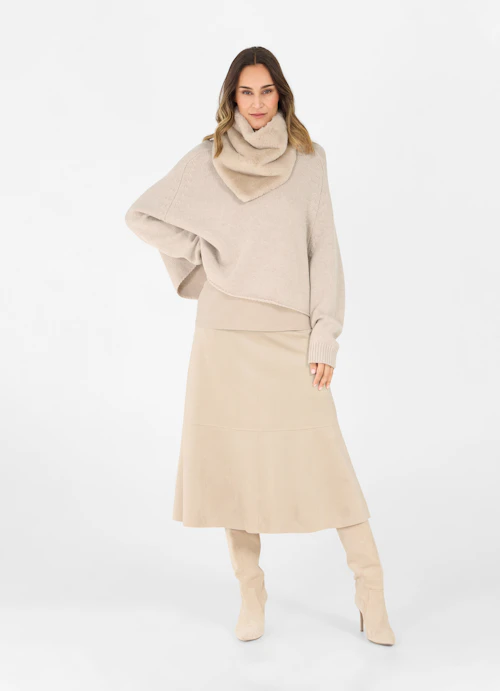 One Size Blouses Faux fur scarf sand