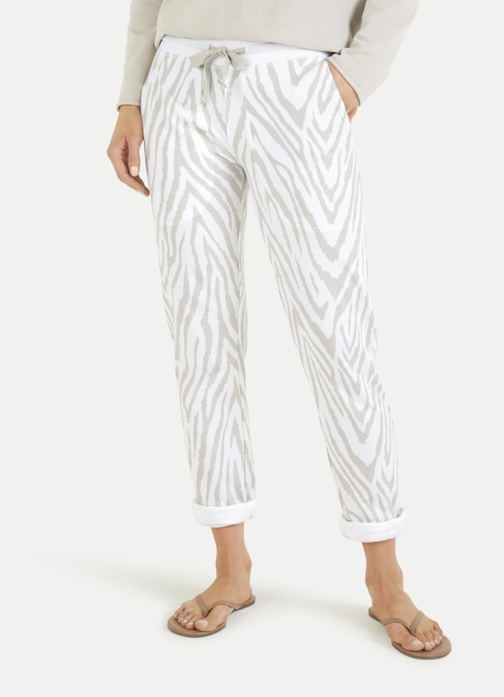 Loose Fit Sweatpants dusty green JUVIA